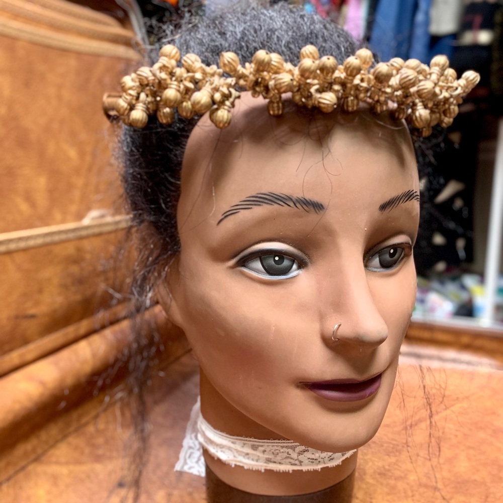 Vintage Golden crown!!!